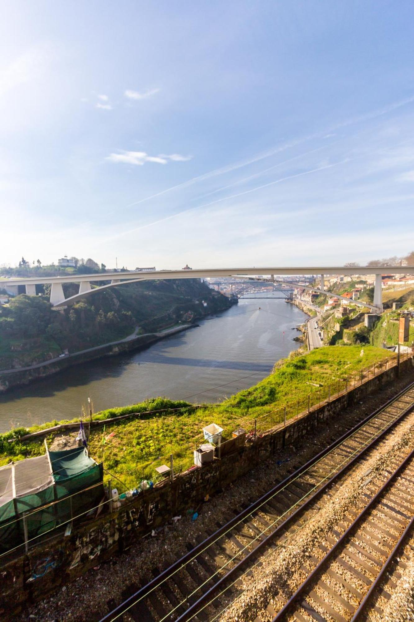 Guest H4U - Sao Vitor Studio River View Porto Exterior photo